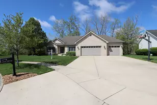 12176 W 106th Ln, Saint John, IN 46373 - Photo 2
