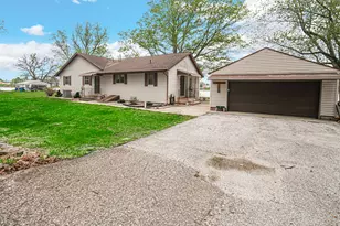 1588 W Severs Rd, La Porte, IN 46350 - Photo 28