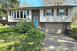 417 Laurel Dr, Michigan City, IN 46360 - Photo 2