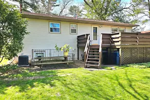 417 Laurel Dr, Michigan City, IN 46360 - Photo 28