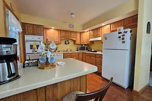 417 Laurel Dr, Michigan City, IN 46360 - Photo 8