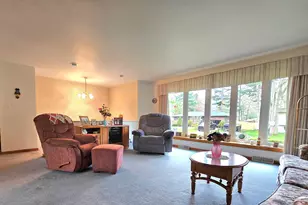 417 Laurel Dr, Michigan City, IN 46360 - Photo 6