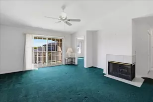 9735 Wildwood Ct, Highland, IN 46322 - Photo 10