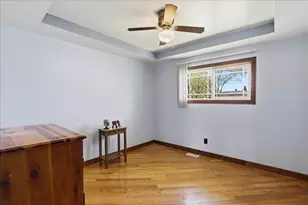 9937 Delaware Pl, Highland, IN 46322 - Photo 18