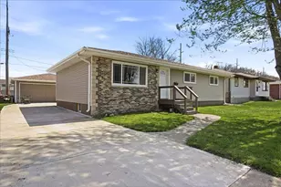 9937 Delaware Pl, Highland, IN 46322 - Photo 2