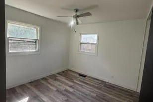 705 Plymouth Ct, Michigan City, IN 46360 - Photo 8