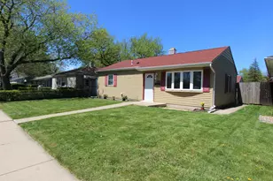 1322 W 1st Pl, Hobart, IN 46342 - Photo 8
