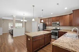 1066 E 115th Ct, Crown Point, IN 46307 - Photo 6