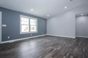 250 E Pine St, Wheatfield, IN 46392 - Photo 4