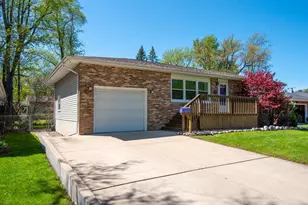 1336 Lincoln St, Hobart, IN 46342 - Photo 2