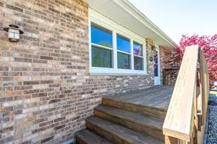1336 Lincoln St, Hobart, IN 46342 - Photo 4