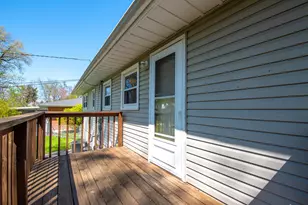 1336 Lincoln St, Hobart, IN 46342 - Photo 8