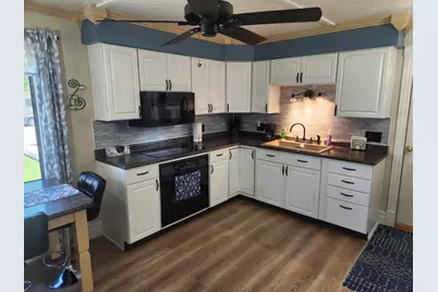 102 N Scott Street, Rensselaer, IN 47978 - Photo 2
