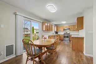 12354 Randolph Ct, Crown Point, IN 46307 - Photo 6