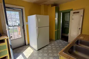 215 Green St, Michigan City, IN 46360 - Photo 8