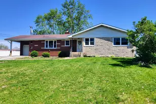 325 Cedar St NW, Demotte, IN 46310 - Photo 2