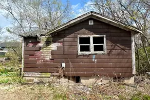 4036 Johnson St, Gary, IN 46408 - Photo 2
