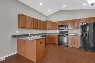 3889 Stadium St, Portage, IN 46368 - Photo 8