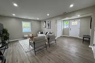 7950 S White Oak Ln, Hammond, IN 46324 - Photo 6
