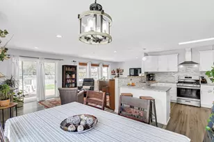 1460 Admiral Dr, Chesterton, IN 46304 - Photo 4
