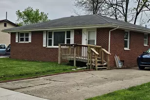 1123 N Wood St, Griffith, IN 46319 - Photo 2