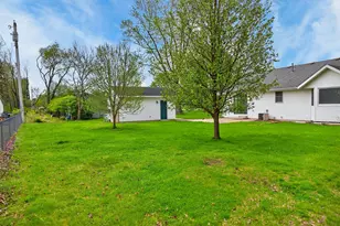 1929 Kapok St SW, Demotte, IN 46310 - Photo 6