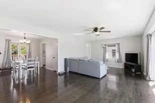 2833 Parkway Dr, Highland, IN 46322 - Photo 28