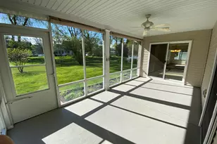 1454 Byfield Pkwy, Valparaiso, IN 46385 - Photo 44