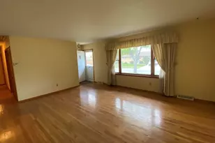 429 Fairview Ave, Crown Point, IN 46307 - Photo 10