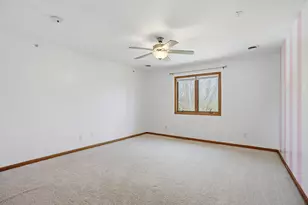 1765 Amber Dr, Hobart, IN 46342 - Photo 20