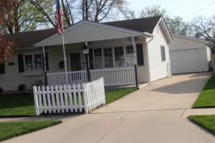 9402 Ellen Dr, Highland, IN 46322 - Photo 2
