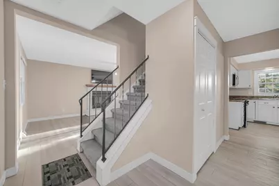 1602 Carriage Drive, Valparaiso, IN 46383 - Photo 2