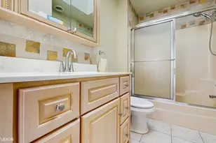 8844 Oakwood Ave, Munster, IN 46321 - Photo 34