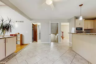 8844 Oakwood Ave, Munster, IN 46321 - Photo 20