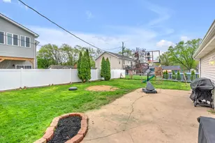 550 W Division Rd, Valparaiso, IN 46385 - Photo 22