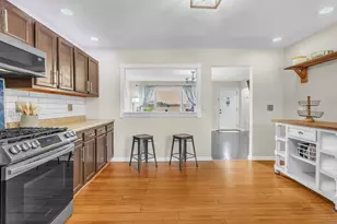 550 W Division Rd, Valparaiso, IN 46385 - Photo 8