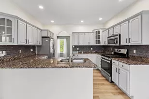 243 Eagle Ridge Dr, Valparaiso, IN 46385 - Photo 12