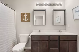 2209 Wicklow Dr, Valparaiso, IN 46385 - Photo 40