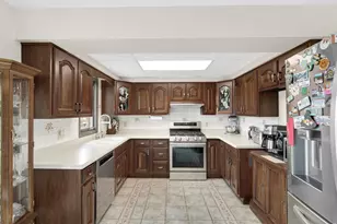 649 W 128th Ct, Crown Point, IN 46307 - Photo 12