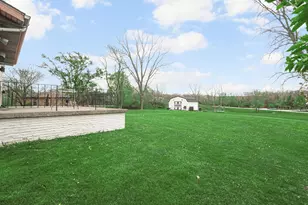 649 W 128th Ct, Crown Point, IN 46307 - Photo 6