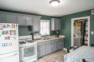 1001 W 38th Ave, Hobart, IN 46342 - Photo 6