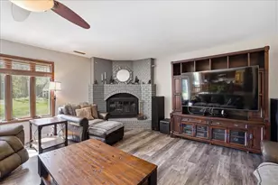 1031 Brooke Ln, Schererville, IN 46375 - Photo 14