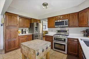 1031 Brooke Ln, Schererville, IN 46375 - Photo 12