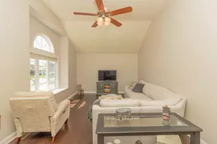 5510 Malibu Dr, Lowell, IN 46356 - Photo 4