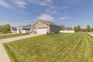 5510 Malibu Dr, Lowell, IN 46356 - Photo 2