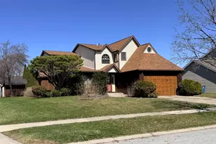 1604 W 99th Pl, Crown Point, IN 46307 - Photo 2