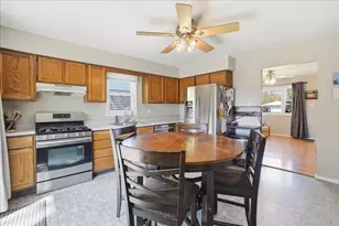 1709 E Rand St, Hobart, IN 46342 - Photo 6