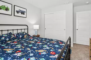 153 Cressmoor Blvd, Hobart, IN 46342 - Photo 16