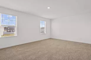 200 Cressmoor Blvd, Hobart, IN 46342 - Photo 18
