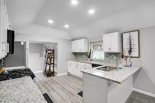 901 E 3rd St, Union Mills, IN 46382 - Photo 10